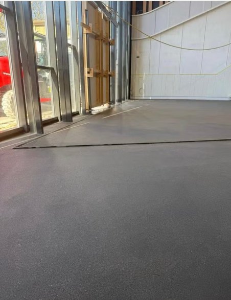 Afgewerkte zandcementvloer project 2